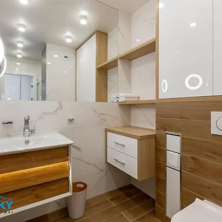 Bluesky Kapielowa - Widok Na Gory, Blisko Szlakow I Wyciagow 카르파츠